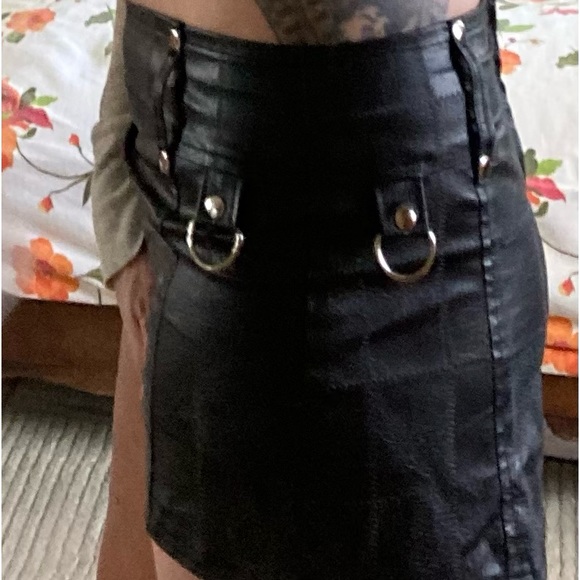 PU leather dominatrix fits small - Picture 10 of 13